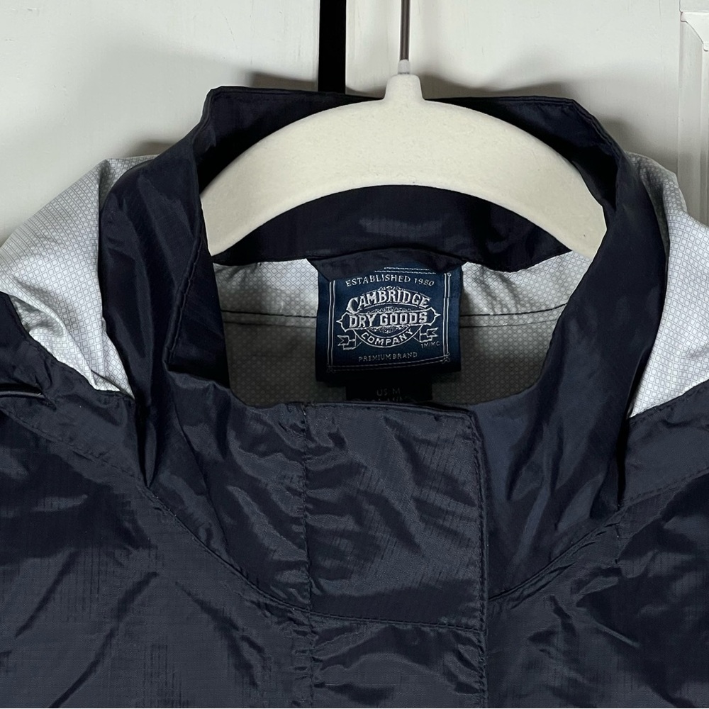Cambridge Dry Goods Womens Hooded Rain Jacket Waterproof Outerwear Size M - Picture 4 of 9